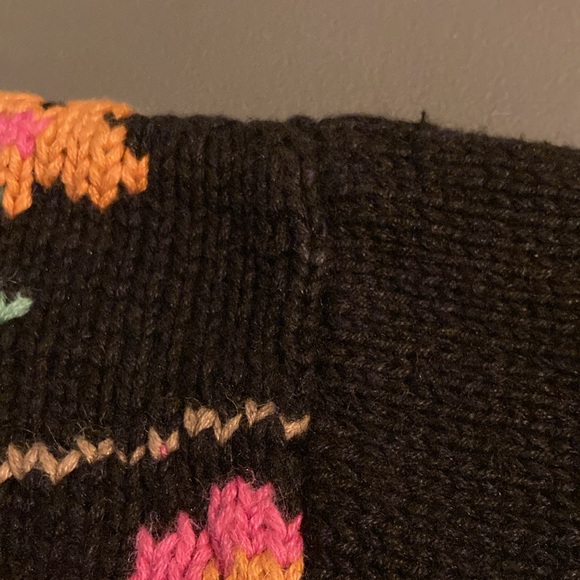 vintage 90s Hunt Club black floral heavy knit sweater - Picture 9 of 9